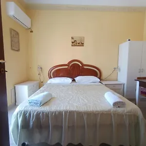 Dei Mille Habitación en casa particular Palermo